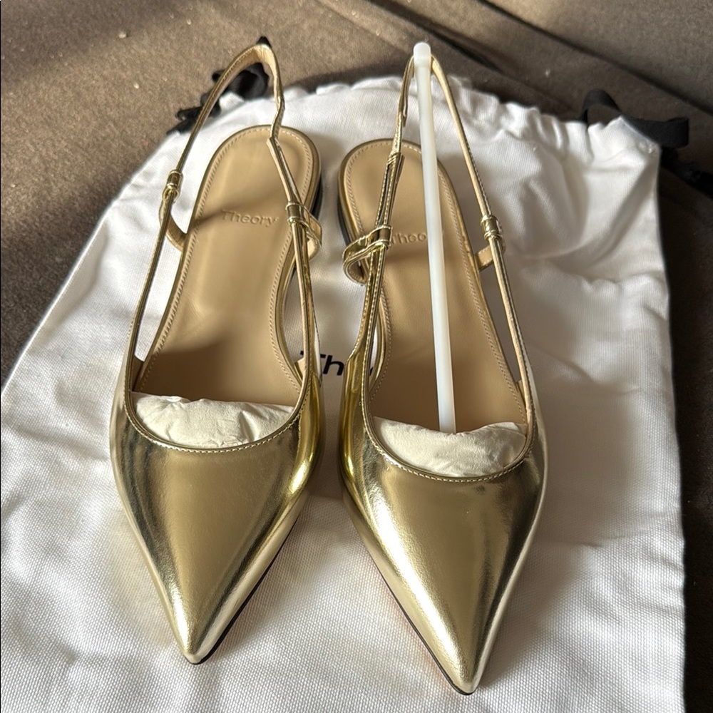 Theory Gold Metallic Leather Slingback - size 36 ( 6 )